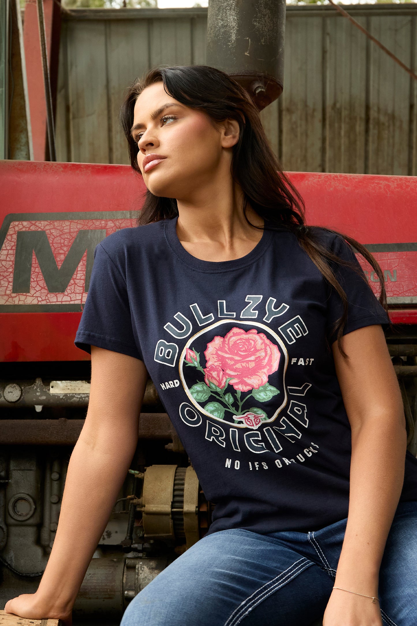 Bullzye Womens Rose Short Sleeve Tee