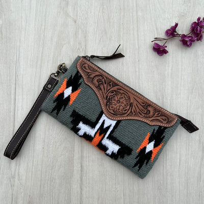 The Design Edge  Grey Saddle Blanket Clutch TSB41B