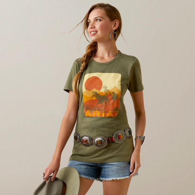 ARIAT WMNS MUSTANG FEVER SS TEE MILITARY HEATHER