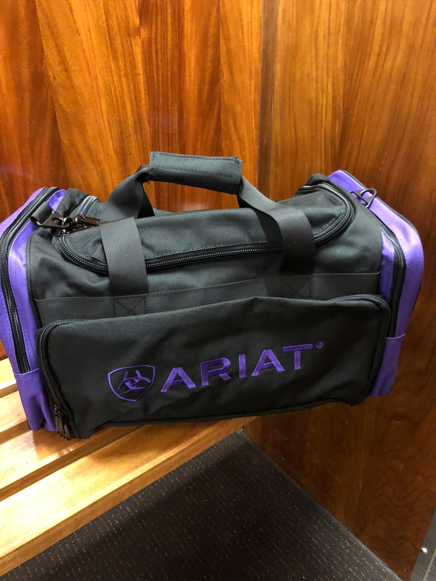 ARIAT JNR GEAR BAG PURPLE/BLACK